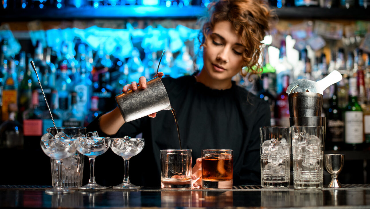PROVIDE RESPONSIBLE SERVICE OF ALCOHOL (RSA)